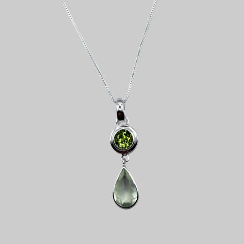 PREHNITE AND PERIDOT NECKLACE